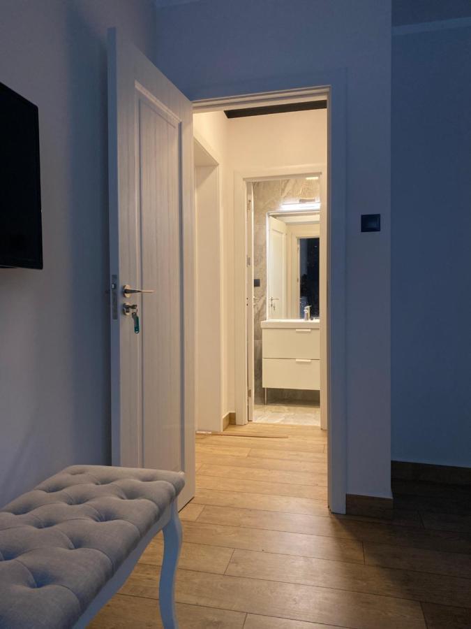 Old Town City Center Apartment Ruse Esterno foto