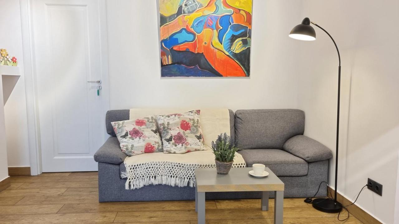 Old Town City Center Apartment Ruse Esterno foto