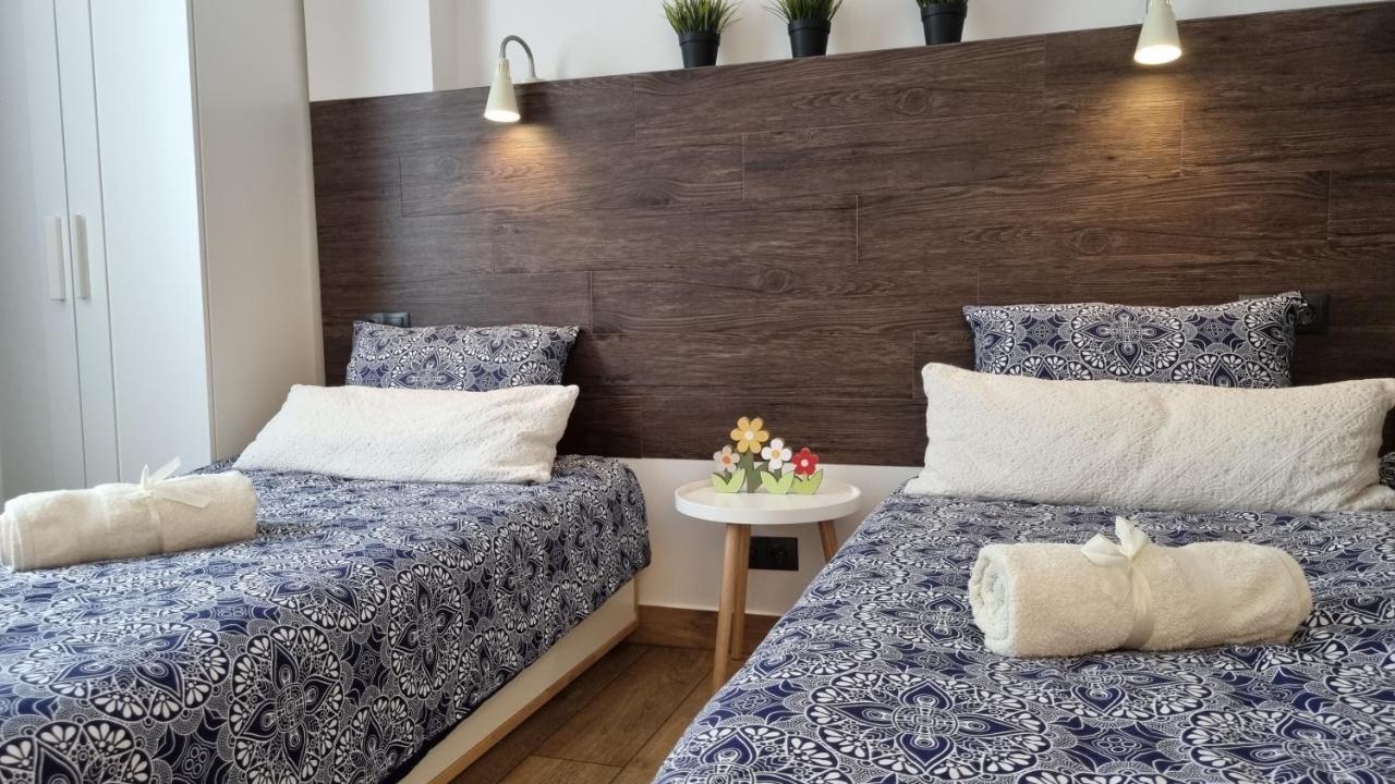Old Town City Center Apartment Ruse Esterno foto