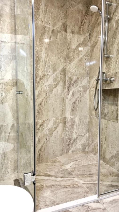 Old Town City Center Apartment Ruse Esterno foto