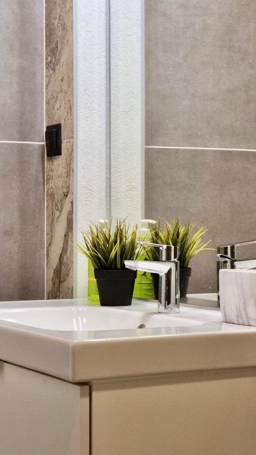 Old Town City Center Apartment Ruse Esterno foto